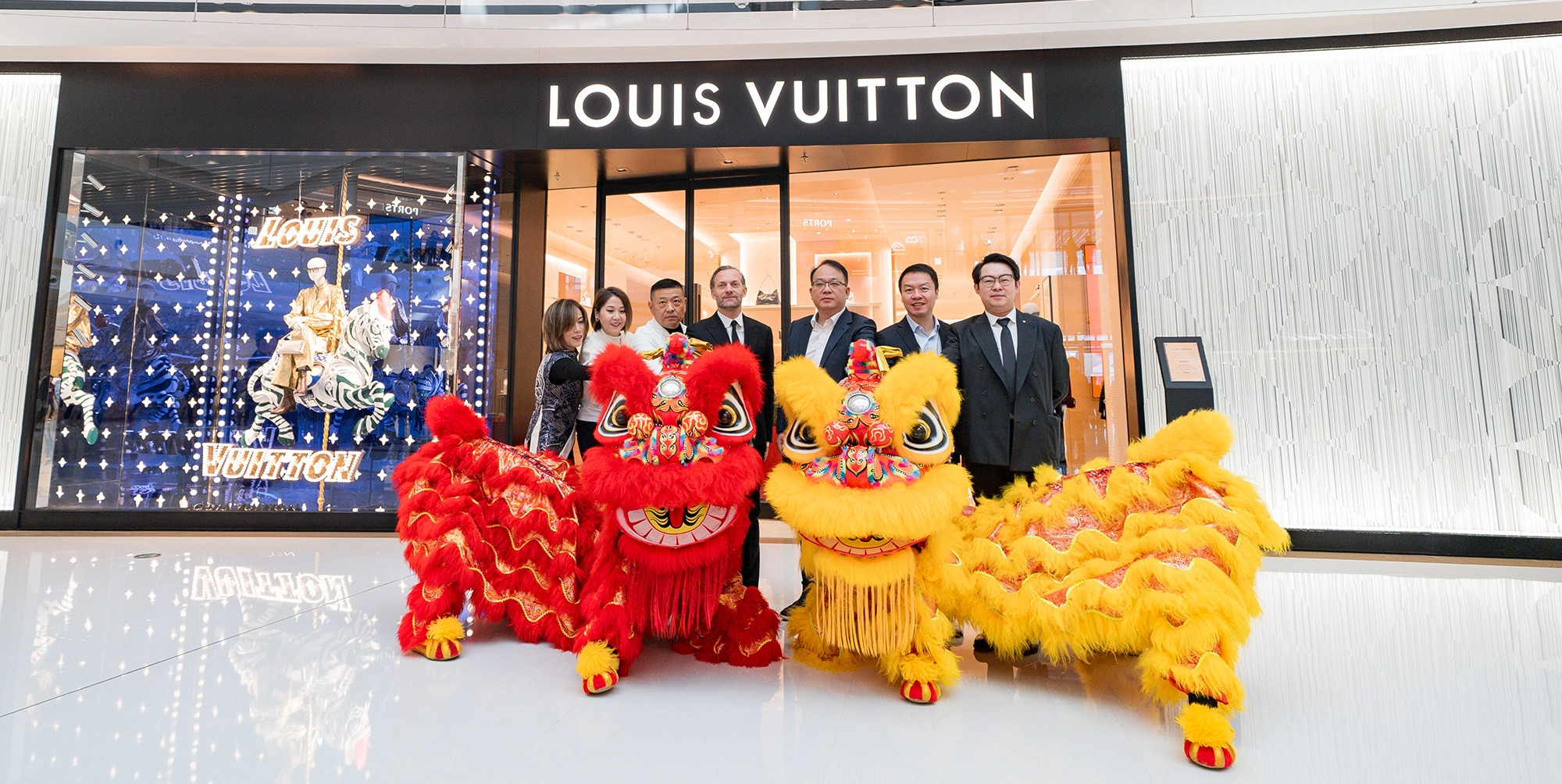 ·�����ǽ����׵꿪Ļ��